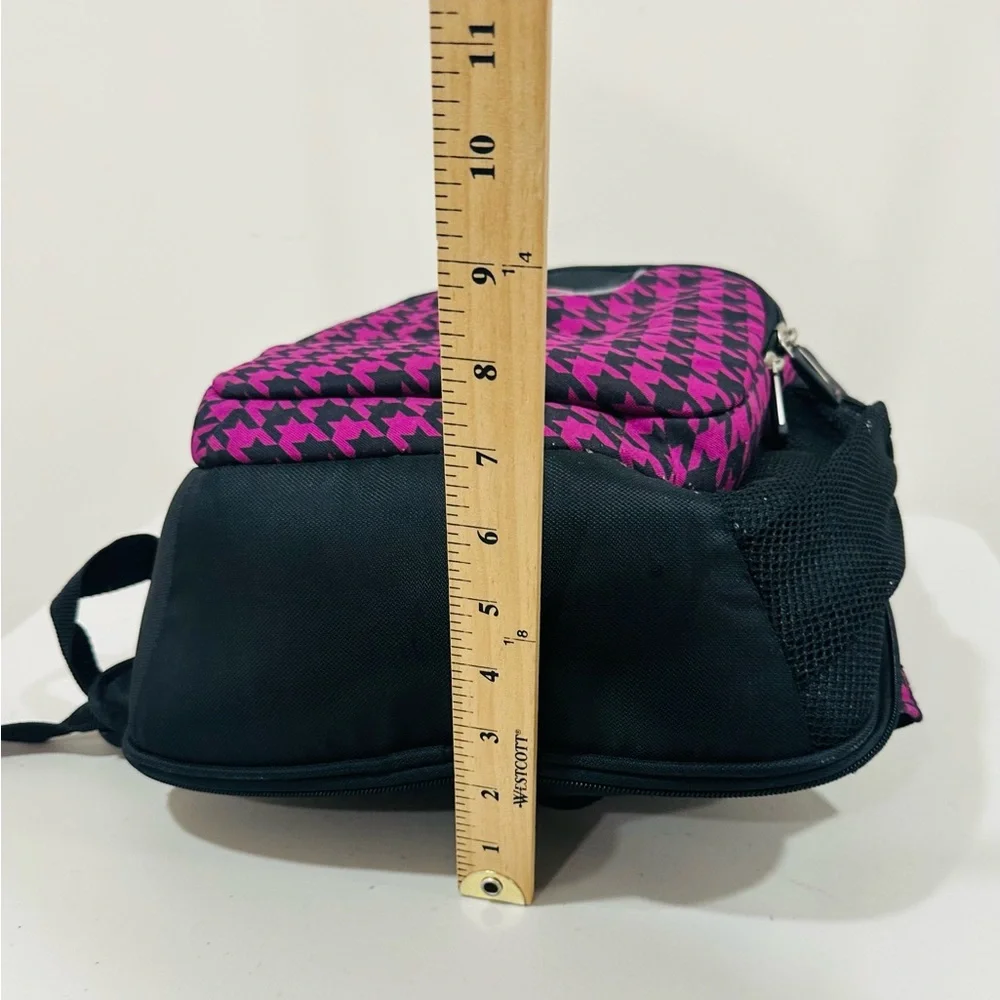 High Sierra‎ Backpack – Pink & Black Houndstooth Pattern, Stylish & Practical